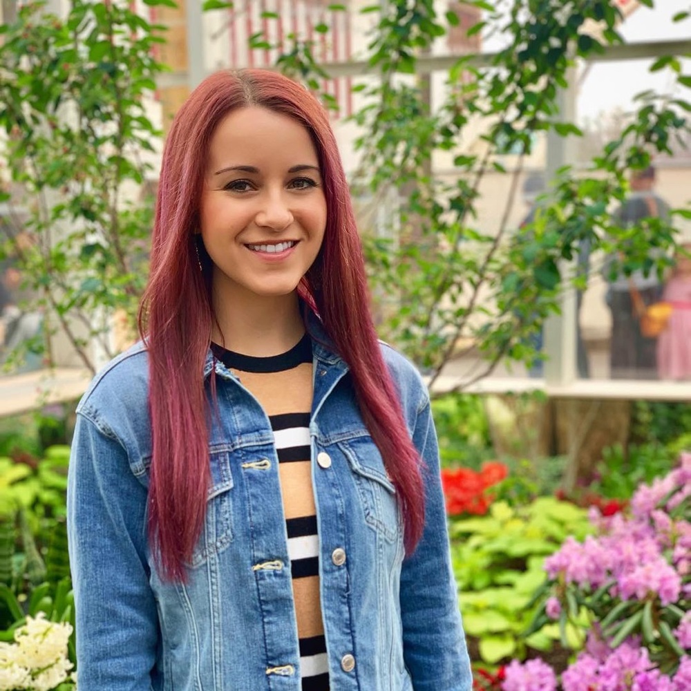 Meet your Posher, Nicole